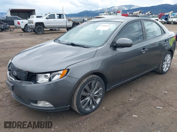2013 Kia Forte SX с VIN KNAFW4A39D5733596, выставлен на аукционе IAAI как лот 41901921 с пробегом 185 164 миль миль и . История ставок и продаж доступна на DreamBid. Изображение 2.