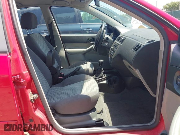 2007 Ford Focus S с VIN 1FAHP34N67W196187, выставлен на аукционе IAAI как лот 42461375 с пробегом 211 416 миль миль и . История ставок и продаж доступна на DreamBid. Изображение 5.