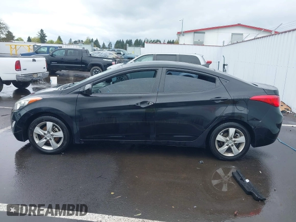 2012 Hyundai Elantra GLS с VIN KMHDH4AE8CU404698, выставлен на аукционе IAAI как лот 41988964 с пробегом Не указан миль и . История ставок и продаж доступна на DreamBid. Изображение 14.
