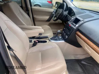 2009 Land Rover LR2 HSE with VIN SALFR24NX9H121417, listed as a Copart auction lot 64680035 with 200,718 mi miles and Clean title. Bid and sale history available at DreamBid. Image 5.