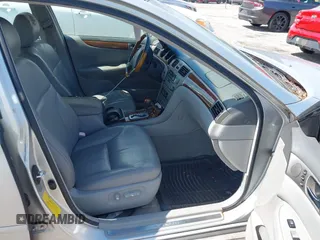 2005 Lexus ES 350 with VIN JTHBA30G655086945, listed as a IAAI auction lot 42563974 with 126,607 mi miles and . Bid and sale history available at DreamBid. Image 5.