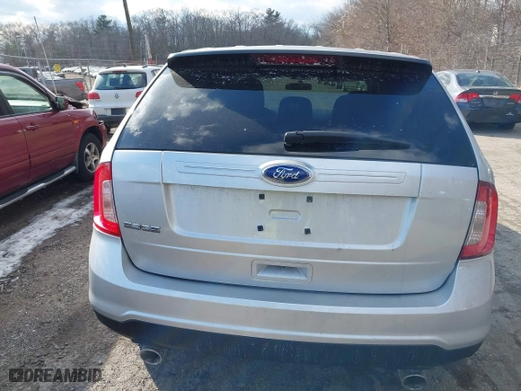 2011 Ford Edge SE with VIN 2FMDK3GC5BBB04428, listed as a IAAI auction lot 41458391 with 137,919 mi miles. Bid and sale history available at carsss.com. Image 15.