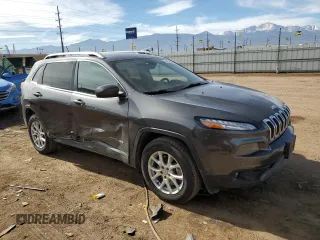 2016 Jeep Cherokee Altitude with VIN 1C4PJMCS9GW254796, listed as a Copart auction lot 44004445 with 96,189 mi miles and Salvage title. Bid and sale history available at DreamBid. Image 4.