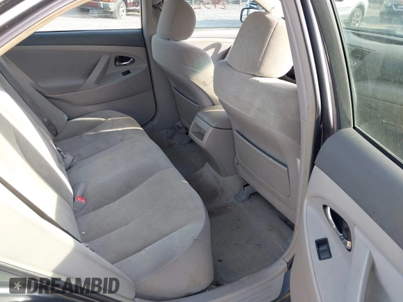 2007 Toyota Camry CE with VIN 4T1BE46K17U001229, listed as a IAAI auction lot 42072932 with 237,786 mi miles. Bid and sale history available at carsss.com. Image 8.