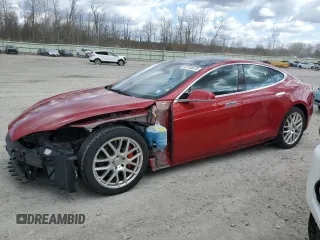 2015 Tesla Model S 85D with VIN 5YJSA1E47FF113946, listed as a Copart auction lot 52755675 with 81,344 mi miles and Salvage Title. Bid and sale history available at carsss.com. Image 1.