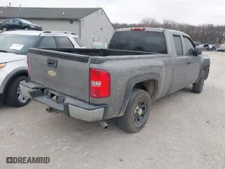 2008 Chevrolet Silverado 1500 Work Truck with VIN 1GCEC19X88Z192472, listed as a IAAI auction lot 41750884 with 191,650 mi miles. Bid and sale history available at carsss.com. Image 4.