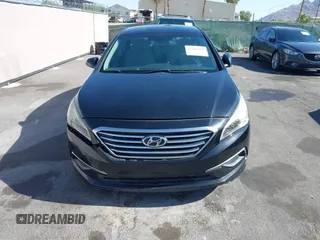 2016 Hyundai Sonata SE with VIN 5NPE24AF0GH305666, listed as a IAAI auction lot 42396430 with Not provided miles and . Bid and sale history available at DreamBid. Image 6.