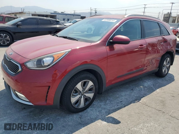 2017 Kia Niro LX with VIN KNDCB3LC7H5082676, listed as a Copart auction lot 62008014 with 133,998 mi miles and Salvage Title. Bid and sale history available at carsss.com. Image 1.
