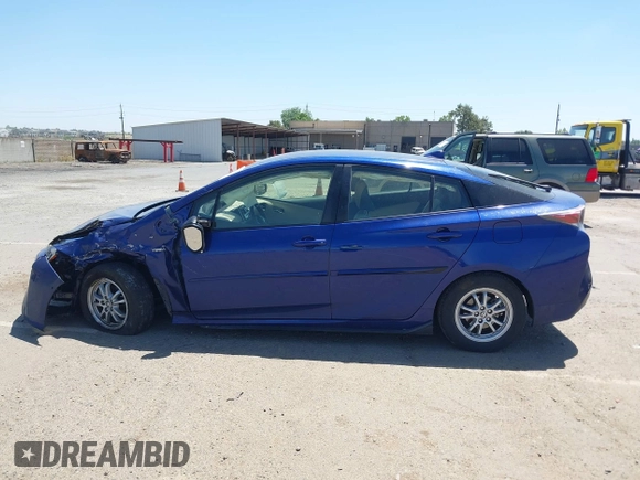 2017 Toyota Prius Two with VIN JTDKBRFUXH3044163, listed as a IAAI auction lot 42196278 with 117,610 mi miles and . Bid and sale history available at DreamBid. Image 14.
