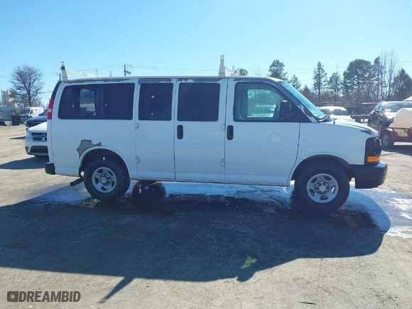 2008 Chevrolet Express Cargo Van with VIN 1GCFG15X381153012, listed as a IAAI auction lot 41695021 with 134,678 mi miles. Bid and sale history available at carsss.com. Image 13.