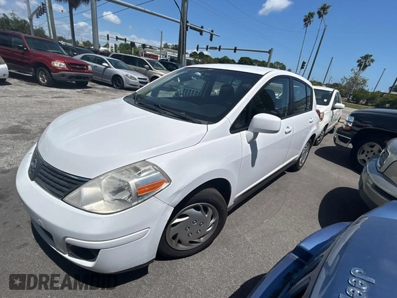 2007 Nissan Versa 1.8 S with VIN 3N1BC13E17L377109, listed as a Copart auction lot 54001065 with 172,236 mi miles and Clean Title. Bid and sale history available at carsss.com. Image 2.