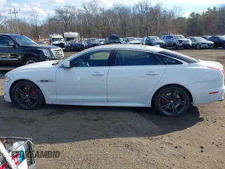 2015 Jaguar XJ with VIN SAJWA2EK9FMV87430, listed as a IAAI auction lot 41408797 with 101,147 mi miles and . Bid and sale history available at DreamBid. Image 14.