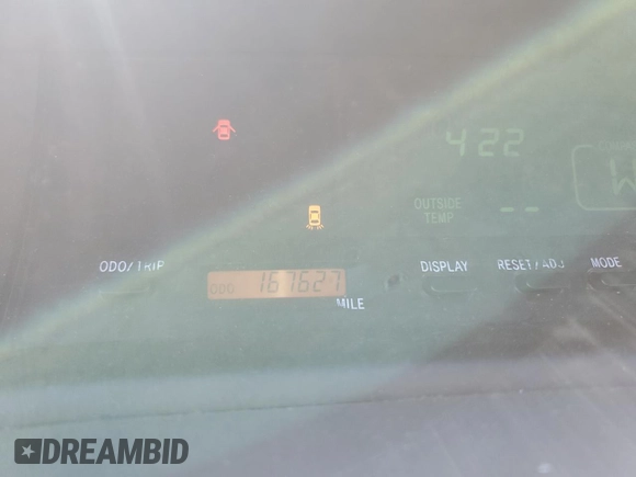 2000 Toyota Avalon XL with VIN 4T1BF28B5YU031947, listed as a Copart auction lot 56239265 with 167,627 mi miles and Salvage title. Bid and sale history available at DreamBid. Image 9.