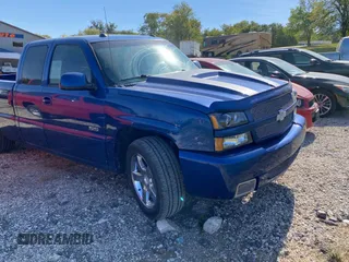 2004 Chevrolet Silverado SS z VIN 2GCEK19N041303732, wystawiony jako Copart lot #74617474 z przebiegiem 200 072 mil mil oraz Tytuł czysty. Historia ofert i sprzedaży dostępna na DreamBid. Obrazek 1.