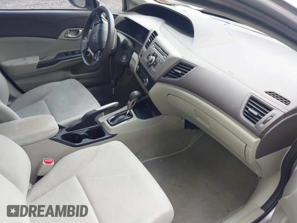 2012 Honda Civic LX z VIN 19XFB2F57CE013066, wystawiony jako IAAI lot #42344054 z przebiegiem 185 986 mil mil oraz . Historia ofert i sprzedaży dostępna na DreamBid. Obrazek 5.