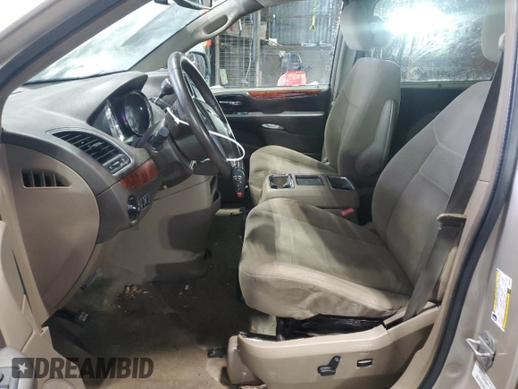 2013 Chrysler Town & Country Touring with VIN 2C4RC1BG9DR559993, listed as a Copart auction lot 46844985 with 112,137 mi miles and Salvage Title. Bid and sale history available at carsss.com. Image 7.