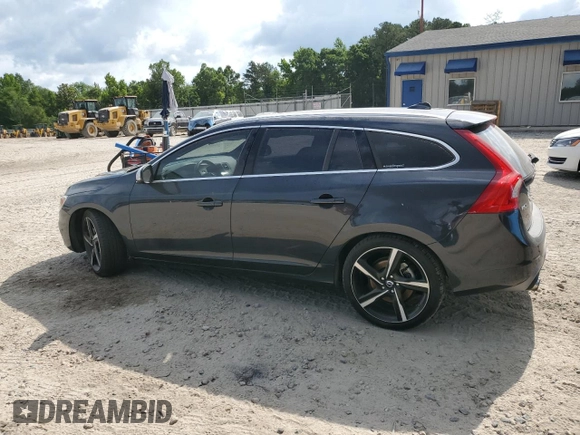 2015 Volvo V60 z VIN YV1902SS6F1227756, wystawiony jako Copart lot #57962725 z przebiegiem 62 542 mil mil oraz Szkoda całkowita • Salvage title. Historia ofert i sprzedaży dostępna na DreamBid. Obrazek 2.