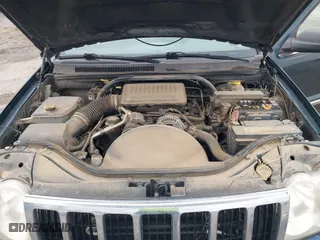 2005 Jeep Grand Cherokee Limited with VIN 1J4HR58N05C618277, listed as a IAAI auction lot 41537979 with 188,744 mi miles. Bid and sale history available at carsss.com. Image 10.