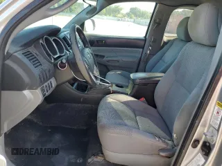 2014 Toyota Tacoma z VIN 5TFTX4CN1EX036611, wystawiony jako Copart lot #55146835 z przebiegiem 159 386 mil mil oraz Szkoda całkowita • Salvage title. Historia ofert i sprzedaży dostępna na DreamBid. Obrazek 7.