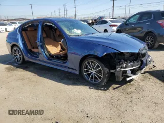 2022 BMW 3 Series 330i with VIN 3MW5R1J09N8C25348, listed as a Copart auction lot 52197805 with 29,370 mi miles and Salvage title. Bid and sale history available at DreamBid. Image 4.