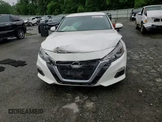 2020 Nissan Altima S z VIN 1N4BL4BV5LC191102, wystawiony jako Copart lot #55519905 z przebiegiem 116 904 mil mil oraz Szkoda całkowita • Salvage title. Historia ofert i sprzedaży dostępna na DreamBid. Obrazek 13.
