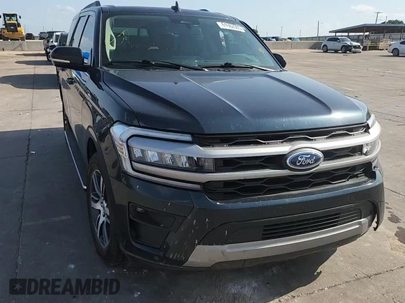 2022 Ford Expedition XLT with VIN 1FMJU1HT5NEA48449, listed as a Copart auction lot 61662065 with 31,418 mi miles and Salvage title. Bid and sale history available at DreamBid. Image 14.