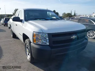 2008 Chevrolet Silverado 1500 Work Truck with VIN 1GCEC19X88Z320886, listed as a IAAI auction lot 41598734 with 207,051 mi miles. Bid and sale history available at carsss.com. Image 1.