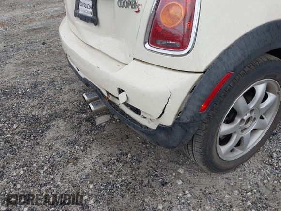2007 MINI Hardtop S with VIN WMWMF73557TL91653, listed as a IAAI auction lot 42095562 with 113,860 mi miles and . Bid and sale history available at DreamBid. Image 6.