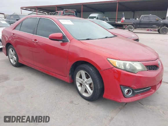 2013 Toyota Camry L with VIN 4T1BF1FK1DU662864, listed as a IAAI auction lot 42035529 with 235,460 mi miles. Bid and sale history available at carsss.com. Image 1.