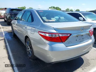 2017 Toyota Camry XLE z VIN 4T1BF1FK6HU411103, wystawiony jako IAAI lot #42233170 z przebiegiem 125 740 mil mil oraz . Historia ofert i sprzedaży dostępna na DreamBid. Obrazek 3.