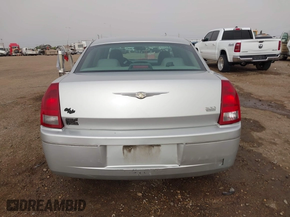 2006 Chrysler 300 Touring with VIN 2C3KA53G36H384442, listed as a IAAI auction lot 41817539 with 129,123 mi miles. Bid and sale history available at carsss.com. Image 16.
