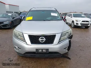 2014 Nissan Pathfinder SV with VIN 5N1AR2MN8EC663054, listed as a IAAI auction lot 41023768 with 177,994 mi miles. Bid and sale history available at carsss.com. Image 12.