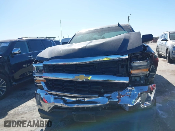 2017 Chevrolet Silverado 1500 LT with VIN 3GCPCREC2HG489005, listed as a IAAI auction lot 41756142 with 53,448 mi miles. Bid and sale history available at carsss.com. Image 6.