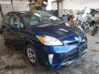 2015 Toyota Prius Four with VIN JTDKN3DU8F1948075, listed as a IAAI auction lot 42565989 with 96,558 mi miles and . Bid and sale history available at DreamBid. Image 1.