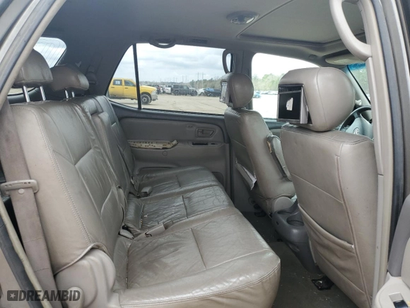 2005 Toyota Sequoia SR5 with VIN 5TDZT34AX5S246741, listed as a Copart auction lot 47055335 with 364,427 mi miles and Salvage Title. Bid and sale history available at carsss.com. Image 11.