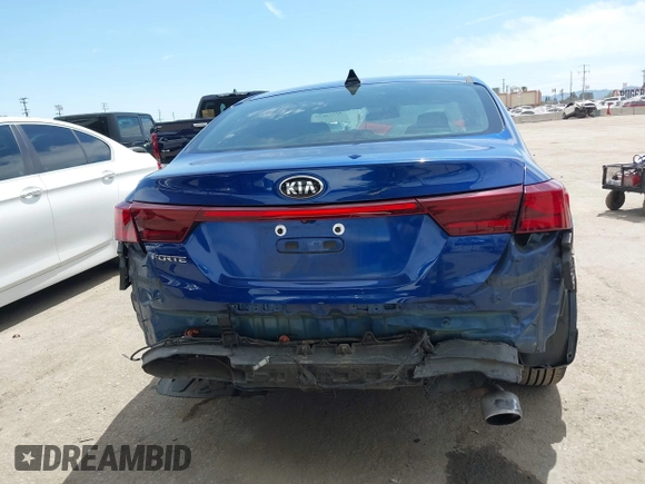 2019 Kia Forte LXS with VIN 3KPF24AD0KE117228, listed as a IAAI auction lot 42014637 with 88,681 mi miles and . Bid and sale history available at carsss.com. Image 17.