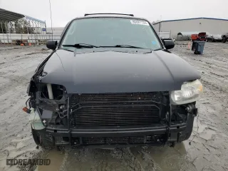 2007 Ford Escape Limited with VIN 1FMYU04117KA50409, listed as a Copart auction lot 87290864 with 239,877 mi miles and Salvage Title. Bid and sale history available at carsss.com. Image 5.