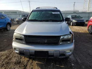 2005 Chevrolet TrailBlazer LS with VIN 1GNES16S656130018, listed as a Copart auction lot 48728105 with Not Provided miles and Salvage Title. Bid and sale history available at DreamBid. Image 5.