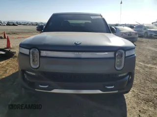 2024 Rivian R1T Adventure with VIN 7FCTGBAA1RN032543, listed as a Copart auction lot 69800484 with Not Provided miles and Salvage Title. Bid and sale history available at carsss.com. Image 5.