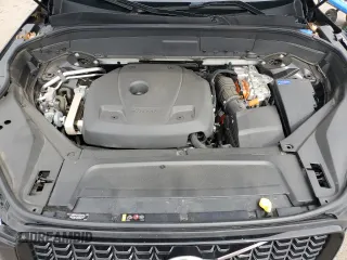 2021 Volvo XC90 R-Design with VIN YV4BR0CM6M1683266, listed as a Copart auction lot 55393944 with 31,584 mi miles and Salvage Title. Bid and sale history available at carsss.com. Image 14.