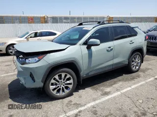 2021 Toyota RAV4 XLE Premium with VIN 2T3C1RFV6MW147202, listed as a Copart auction lot 63328805 with 25,549 mi miles and Salvage title. Bid and sale history available at DreamBid. Image 1.