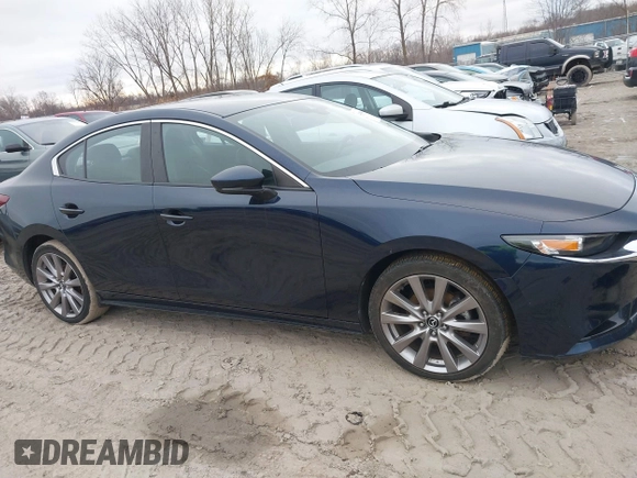 2019 Mazda 3 Select with VIN JM1BPBAM4K1138400, listed as a IAAI auction lot 41488458 with 39,913 mi miles and . Bid and sale history available at DreamBid. Image 14.