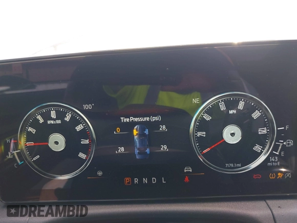 2024 Ford Mustang EcoBoost с VIN 1FA6P8TH0R5142067, выставлен на аукционе IAAI как лот 42338104 с пробегом 7 179 миль миль и . История ставок и продаж доступна на DreamBid. Изображение 7.