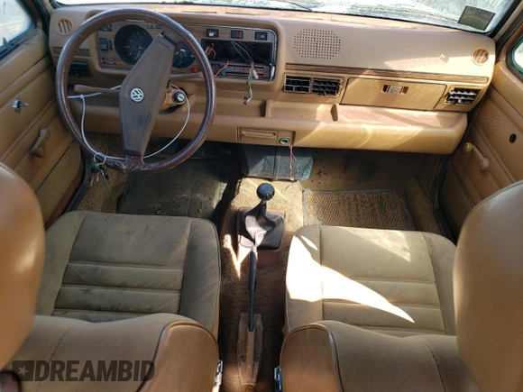 1980 Volkswagen Rabbit z VIN 17A0947753, wystawiony jako Copart lot #51306594 z przebiegiem 108 669 mil mil oraz Czysty tytuł • Clean title. Historia ofert i sprzedaży dostępna na DreamBid. Obrazek 8.