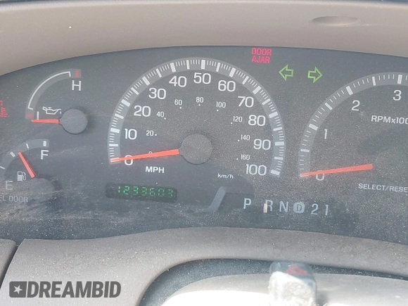 2001 Ford Expedition Eddie Bauer with VIN 1FMPU18LX1LA91135, listed as a IAAI auction lot 42737489 with 123,360 mi miles and . Bid and sale history available at DreamBid. Image 7.