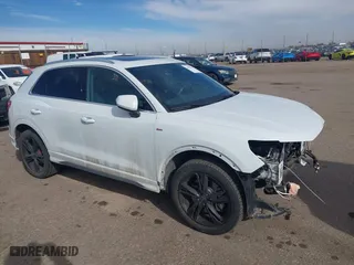 2020 Audi Q3 S line Premium with VIN WA1DECF35L1073234, listed as a IAAI auction lot 41807959 with 35,138 mi miles. Bid and sale history available at carsss.com. Image 1.