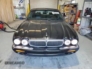 2001 Jaguar XJ with VIN SAJDA25B01MF26440, listed as a Copart auction lot 83933224 with 124,873 mi miles and Clean Title. Bid and sale history available at DreamBid. Image 5.