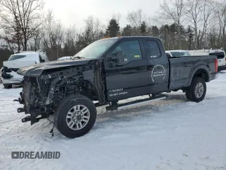 2019 Ford F-350 XL with VIN 1FT8X3BT0KEF99785, listed as a Copart auction lot 44384645 with 164,424 mi miles and Salvage title. Bid and sale history available at DreamBid. Image 1.