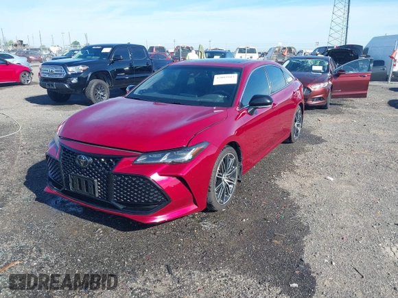 2019 Toyota Avalon XLE with VIN 4T1BZ1FB6KU013498, listed as a IAAI auction lot 42085943 with 61,851 mi miles. Bid and sale history available at carsss.com. Image 2.
