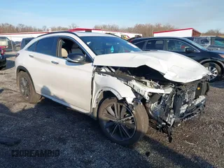 2023 Infiniti QX55 Luxe z VIN 3PCAJ5JR4PF122349, wystawiony jako IAAI lot #40942246 z przebiegiem 12 604 mil mil oraz . Historia ofert i sprzedaży dostępna na DreamBid. Obrazek 1.